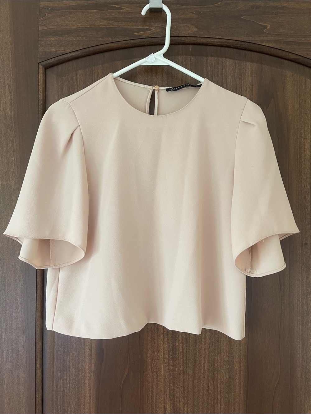 Zara Cream Cropped Flowy Top- Size XS
